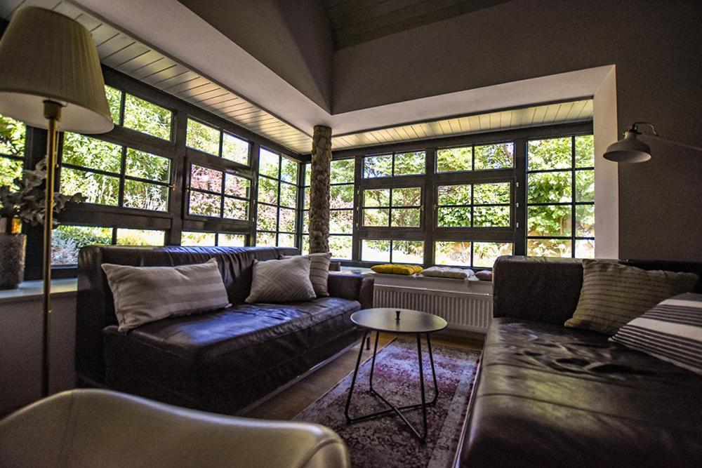 Ferienwohnung Dum V Zahrade Písek Exterior foto
